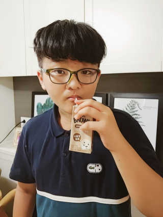 헤이미스터브라운 [매일유업] 헤이 미스터브라운 12개입 — 5점을 준 리뷰어가 2019년 8월 올린 사용 사진