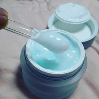 포렌코즈 아쿠아 커넥션 크림 — 5점을 준 리뷰어가 2017년 8월 올린 사용 사진
