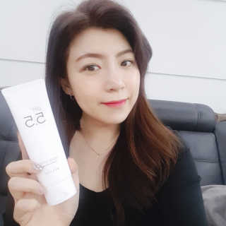 포므시 스노우화이트클렌징폼pH5.5 — 4.5점을 준 리뷰어가 2019년 4월 올린 사용 사진