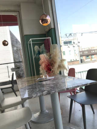 [밴보시부티크] 아메리카노2잔+오늘의케이크 — 3.5점을 준 리뷰어가 2019년 4월 올린 사용 사진