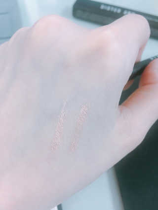 씨스터앤 더블이펙트 워터푸르프 아이펜슬 6종 택1 — 4점을 준 리뷰어가 2018년 4월 올린 사용 사진
