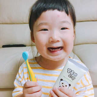 달곰이 어린이 치약+어린이 칫솔 SET — 4점을 준 리뷰어가 2017년 9월 올린 사용 사진