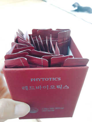 겁먹지마 빨간 다이어트 유산균 피토틱스 레드바이오틱스 — 4점을 준 리뷰어가 2018년 7월 올린 사용 사진