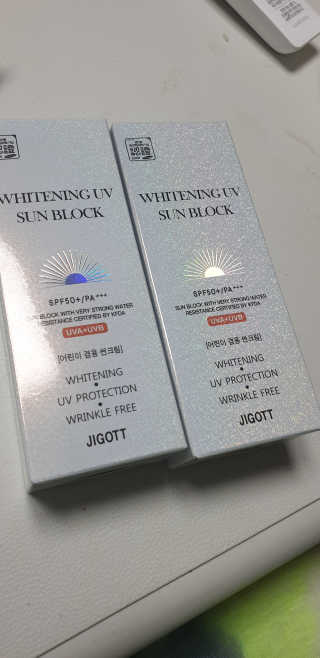 지고트 화이트닝 유브이 썬블럭 크림 70ml,1+1 — 5점을 준 리뷰어가 2019년 8월 올린 사용 사진