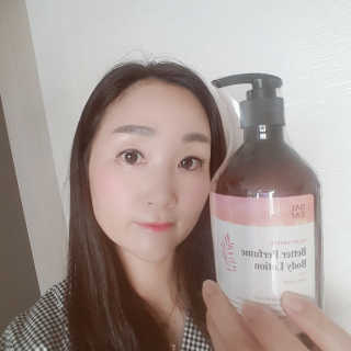 달리프 갈락토미세스 베러 퍼퓸 바디로션 로즈머스크 — 5점을 준 리뷰어가 2019년 9월 올린 사용 사진