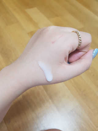아이소이 피지가 도망가는, 산뜻! 에센스 로션 — 5점을 준 리뷰어가 2017년 8월 올린 사용 사진