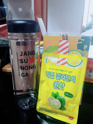 장수농가 리얼깔라만시 원샷 50ml 10팩+보틀 — 5점을 준 리뷰어가 2019년 4월 올린 사용 사진