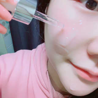 그리니프 허브포어타이트닝앰플 — 5점을 준 리뷰어가 2019년 1월 올린 사용 사진