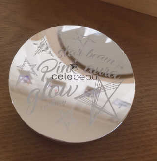셀레뷰 스타 시크릿 쿠션 — 4.17점을 준 리뷰어가 2018년 2월 올린 사용 사진