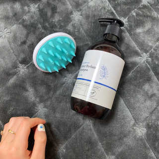 달리프 베러 퍼퓸 샴푸 1000ml 레이니데이 or 일랑로즈 — 5점을 준 리뷰어가 2020년 2월 올린 사용 사진