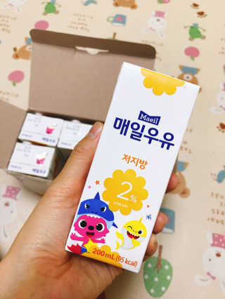매일우유 멸균 매일우유 저지방 2프로 멸균 핑크퐁 에디션 6입 — 4.67점을 준 리뷰어가 2018년 1월 올린 사용 사진