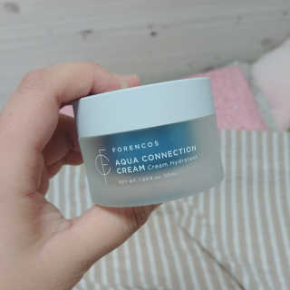 포렌코즈 아쿠아 커넥션 크림 — 4.67점을 준 리뷰어가 2017년 8월 올린 사용 사진