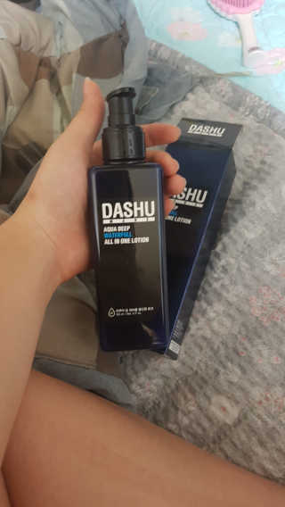 다슈코리아 다슈 맨즈 아쿠아 딥 워터풀 올인원 로션 — 5점을 준 리뷰어가 2018년 7월 올린 사용 사진