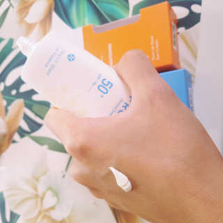 [후르디아] 혼합자차 선 에센스+톤업 선크림 2종 — 5점을 준 리뷰어가 2019년 7월 올린 사용 사진