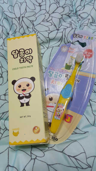 달곰이 어린이 치약+어린이 칫솔 SET — 3.33점을 준 리뷰어가 2017년 8월 올린 사용 사진