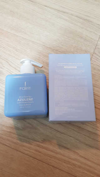 포잇 블루에너지 아줄렌 대용량 수분크림300ml — 3점을 준 리뷰어가 2018년 10월 올린 사용 사진