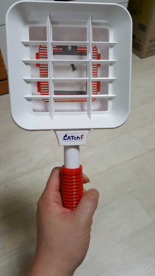 신개념 위생 파리채 캐치에프 리뷰 사진