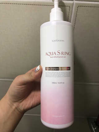 아쿠아큐링 아쿠아S링 퓨어리프레싱 헤어케어 500ml — 4.83점을 준 리뷰어가 2018년 7월 올린 사용 사진