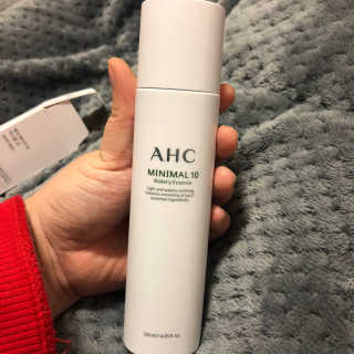 AHC 에이 에이치 씨 미니멀 10 워터리 에센스 — 5점을 준 리뷰어가 2018년 12월 올린 사용 사진
