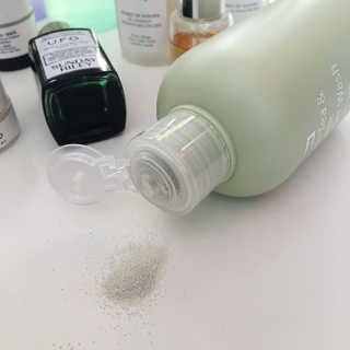 바이 위시트랜드 Green Tea Powder Wash — 3.83점을 준 리뷰어가 2018년 1월 올린 사용 사진