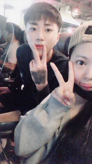 다슈코리아 다슈 맨즈  더블 어필 립밤 — 5점을 준 리뷰어가 2018년 11월 올린 사용 사진