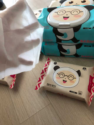 달곰이 물티슈 — 5점을 준 리뷰어가 2018년 10월 올린 사용 사진