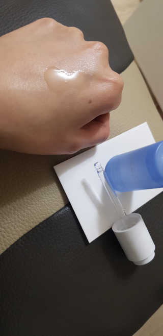 끈적임없는 즉각흡수 아미모네 바다페이셜오일 — 5점을 준 리뷰어가 2019년 10월 올린 사용 사진