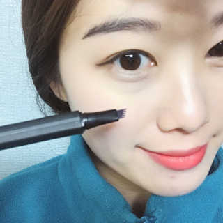 뷰티핏 아이브로우 듀얼 볼륨 틴트 — 3.83점을 준 리뷰어가 2018년 11월 올린 사용 사진