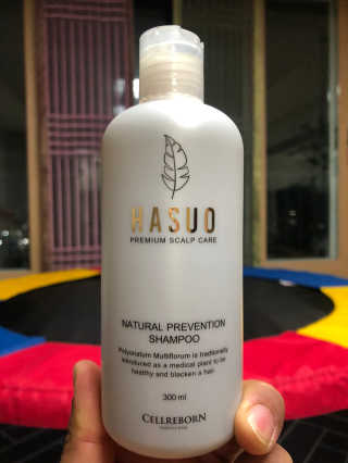 셀리본 하수오 내츄럴 프리벤션 탈모관리 샴푸 300ml — 5점을 준 리뷰어가 2019년 11월 올린 사용 사진