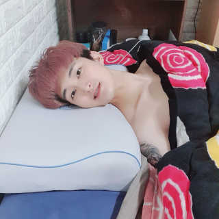 아임슬리핑 프리넥 참편한 메모리폼 어깨베개 — 5점을 준 리뷰어가 2020년 1월 올린 사용 사진