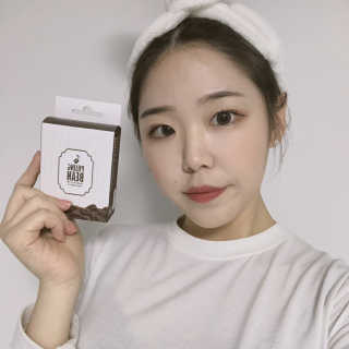 필링빈 페이셜 커피 스크럽 클렌저 3팩입 X 2개 — 4.5점을 준 리뷰어가 2019년 3월 올린 사용 사진