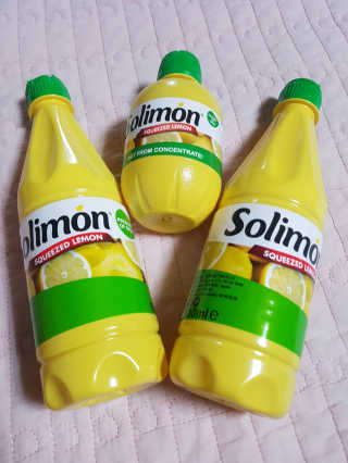 솔리몬 스퀴즈드 레몬즙 500ml X 2 + 280ml X 1 — 4.83점을 준 리뷰어가 2018년 10월 올린 사용 사진