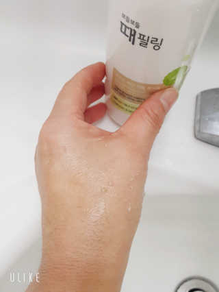 네이처컬렉션 더페이스샵 보들보들 때필링 — 5점을 준 리뷰어가 2020년 1월 올린 사용 사진