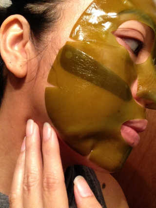 셀비엔 Real kelp facial mask — 5점을 준 리뷰어가 2017년 4월 올린 사용 사진