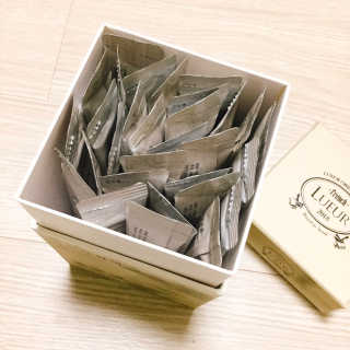 [하우투잇] 뤼에르 쿠르브 블랙 10ml x 30포 총 300ml — 4.5점을 준 리뷰어가 2020년 3월 올린 사용 사진