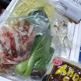 땡땡쿡 얼큰 밀푀유 나베 2인분 980g 우동사리 포함 — 5점을 준 리뷰어가 2020년 1월 올린 사용 사진