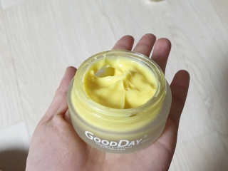 GoodDay Skincare GoodDay 강황 크림 — 4점을 준 리뷰어가 2019년 6월 올린 사용 사진