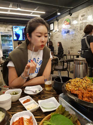 고향원조숯불닭갈비 [고향산천원조숯불닭갈비] 뼈없는 숯불닭갈비 2인세트 — 5점을 준 리뷰어가 2018년 9월 올린 사용 사진