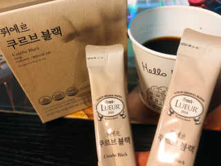 [하우투잇] 뤼에르 쿠르브 블랙 10ml x 30포 총 300ml — 4.5점을 준 리뷰어가 2020년 3월 올린 사용 사진