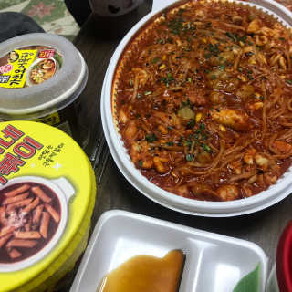 청담동말자싸롱 말자네떡볶이4EA말자네빠삭빠삭감튀5EA — 5점을 준 리뷰어가 2019년 1월 올린 사용 사진