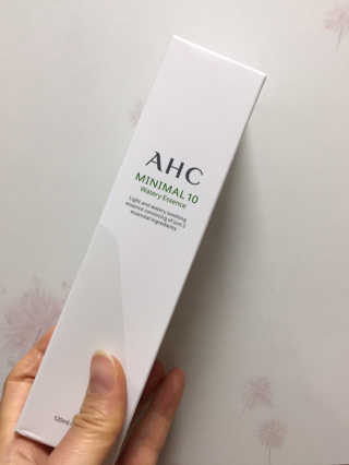 AHC 에이 에이치 씨 미니멀 10 워터리 에센스 — 5점을 준 리뷰어가 2018년 12월 올린 사용 사진