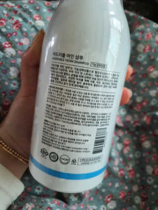 순수연구소 탈모증상완화 어도러블 여인 샴푸 500ml — 5점을 준 리뷰어가 2020년 4월 올린 사용 사진