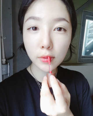 니코피 비타립틴트 — 1점을 준 리뷰어가 2019년 8월 올린 사용 사진