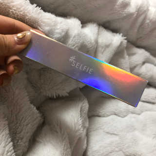 입큰뉴욕 입큰 셀피 키라키라필터 코팅 틴트 — 3점을 준 리뷰어가 2020년 1월 올린 사용 사진
