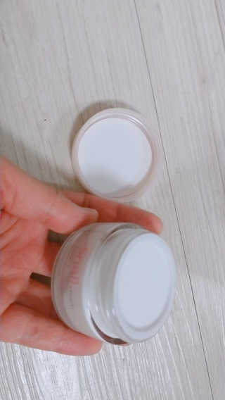 (주)에네스티 [에네스티] 수안수 물광고운 달팽이 크림 50g — 4점을 준 리뷰어가 2020년 3월 올린 사용 사진