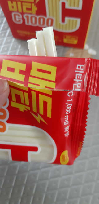 매드비타C 1000 — 4점을 준 리뷰어가 2019년 4월 올린 사용 사진