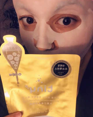 (주)애니닥터헬스케어 Hysis Hydrogen Mask - Gift Set — 3.67점을 준 리뷰어가 2018년 1월 올린 사용 사진