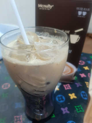 한국맥널티 아이브루 라떼 10T 3종 — 5점을 준 리뷰어가 2019년 10월 올린 사용 사진