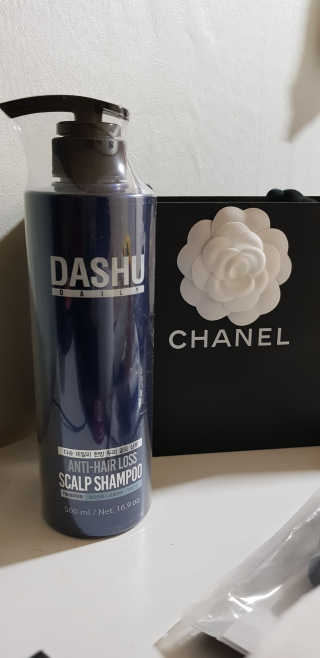 다슈코리아 다슈 데일리 단백질 한방 두피 골드 샴푸 500ml — 5점을 준 리뷰어가 2018년 11월 올린 사용 사진