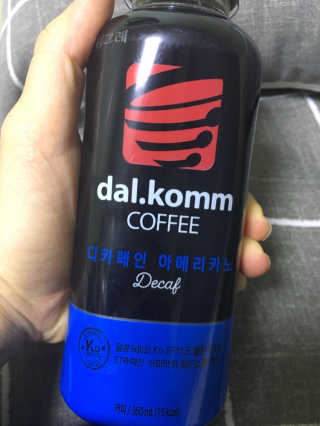 [빙그레] 달콤커피 콜라보 디카페인, 블랙 아메리카노 — 3.5점을 준 리뷰어가 2019년 1월 올린 사용 사진
